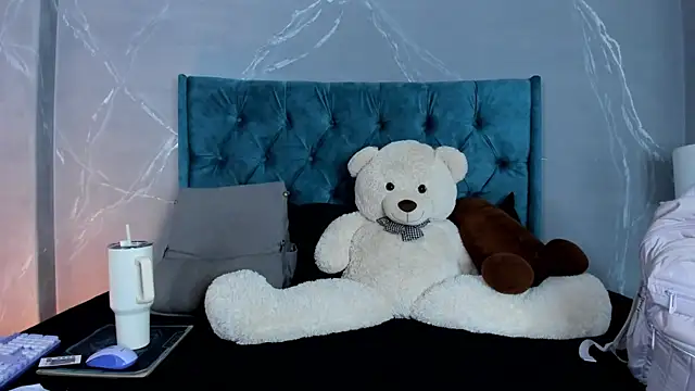 Snapshot of fierygroup chatting on 16, 4, 2026 fierygroup online show from 16, 4, 2026