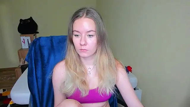 EmilyPaw online show from 12, 2, 2025