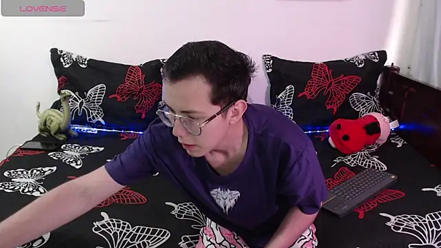 Tina 4 Charlie online show from 6, 10, 2025