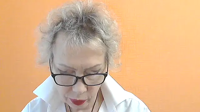 NessyJenixs online show from 11, 10, 2025