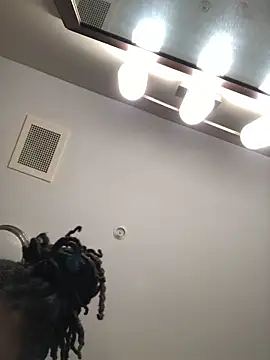 theprettysoles online show from 10, 4, 2026