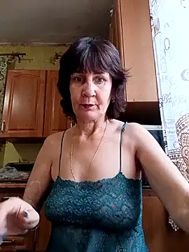 Snapshot of Laura_Kiss chatting on 22, 11, 2025 Laura Kiss online show from 22, 11, 2025