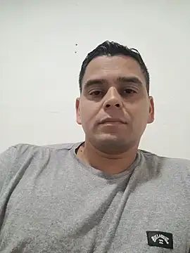 Snapshot of leandroc04 chatting on 5, 11, 2025 leandroc04 online show from 5, 11, 2025