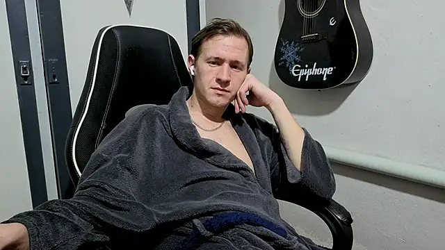 Snapshot of DiMastyzzz chatting on 24, 1, 2025 DiMastyzzz online show from 24, 1, 2025