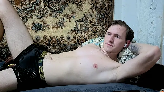 Snapshot of DiMastyzzz chatting on 4, 2, 2025 DiMastyzzz online show from 4, 2, 2025