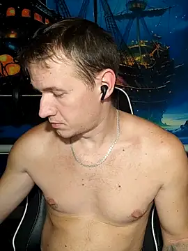 Snapshot of DiMastyzzz chatting on 4, 11, 2025 DiMastyzzz online show from 4, 11, 2025