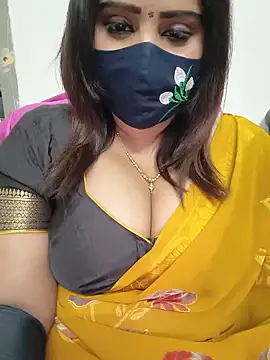Queenflowerr online show from 4, 6, 2026