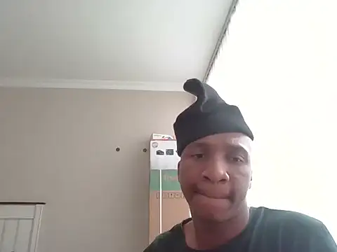 Snapshot of sydmanyoba chatting on 30, 10, 2025 sydmanyoba online show from 30, 10, 2025