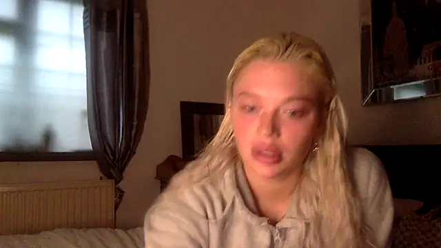 Snapshot of blissdimicco chatting on 1, 2, 2025 blissdimicco online show from 1, 2, 2025