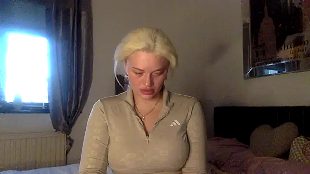 Snapshot of blissdimicco chatting on 6, 2, 2025 blissdimicco online show from 6, 2, 2025