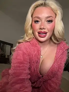 Snapshot of blissdimicco chatting on 18, 2, 2025 blissdimicco online show from 18, 2, 2025