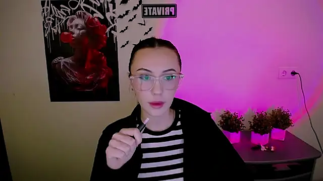 Nikonara Love online show from 12, 3, 2025