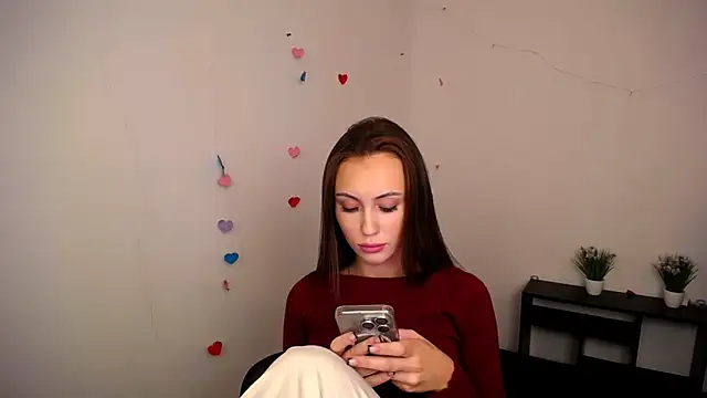 Nikonara Love online show from 18, 10, 2025