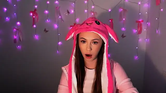 Nikonara Love online show from 21, 12, 2025