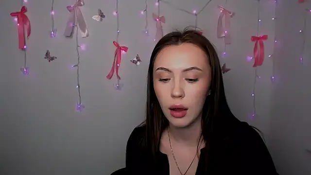 Nikonara Love online show from 11, 2, 2026