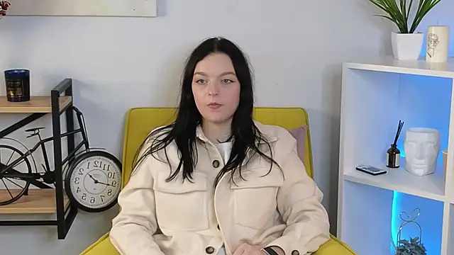 Snapshot of GladysHewell chatting on 22, 1, 2025 GladysHewell online show from 22, 1, 2025