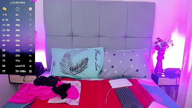 Snapshot of scarlet_hit chatting on 29, 11, 2025 scarlet hit online show from 29, 11, 2025