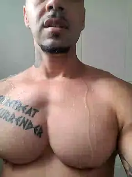 Snapshot of badbrown chatting on 8, 2, 2025 badbrown online show from 8, 2, 2025