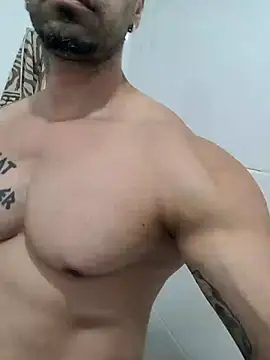 Snapshot of badbrown chatting on 28, 2, 2025 badbrown online show from 28, 2, 2025