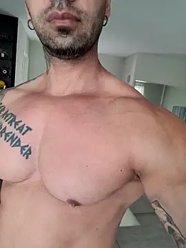 Snapshot of badbrown chatting on 11, 3, 2025 badbrown online show from 11, 3, 2025