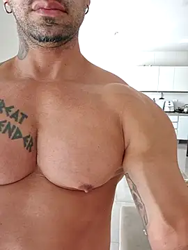 Snapshot of badbrown chatting on 5, 10, 2025 badbrown online show from 5, 10, 2025