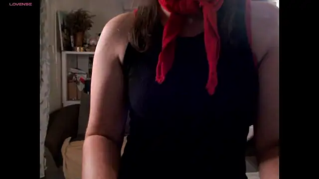 AdorahB3ll3 online show from 28, 9, 2025