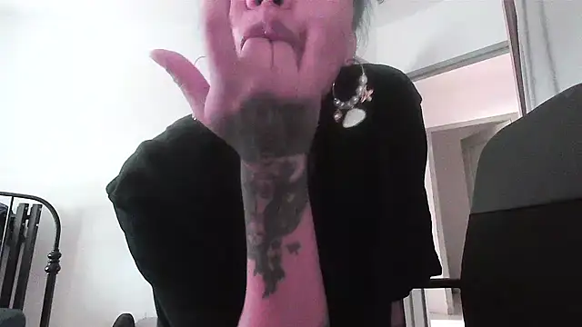 serena  vedette online show from 21, 10, 2025