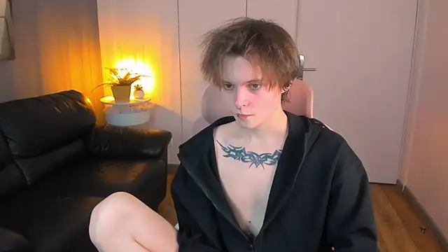 Snapshot of DemianEnglen chatting on 9, 4, 2026 DemianEnglen online show from 9, 4, 2026