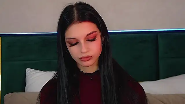 Snapshot of BeverlyMost chatting on 7, 11, 2025 BeverlyMost online show from 7, 11, 2025