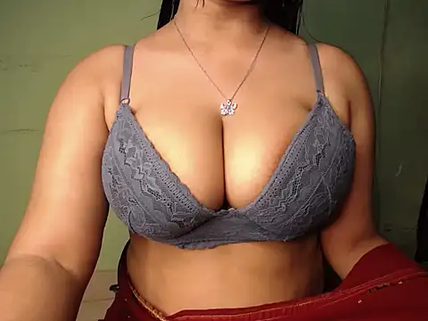 Snapshot of Saanviraa chatting on 8, 2, 2025 Saanviraa online show from 8, 2, 2025