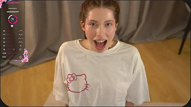 Snapshot of HappyVivy chatting on 10, 2, 2025 HappyVivy online show from 10, 2, 2025