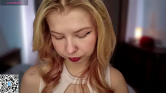 Snapshot of LynetHakes chatting on 21, 3, 2026 LynetHakes online show from 21, 3, 2026