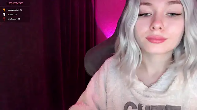 Snapshot of Ohmy_Nora_ chatting on 7, 3, 2025 Ohmy Nora online show from 7, 3, 2025