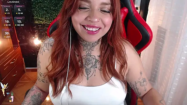 Snapshot of natyk_m chatting on 15, 11, 2025 natyk m online show from 15, 11, 2025