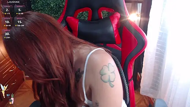 Snapshot of natyk_m chatting on 15, 11, 2025 natyk m online show from 15, 11, 2025