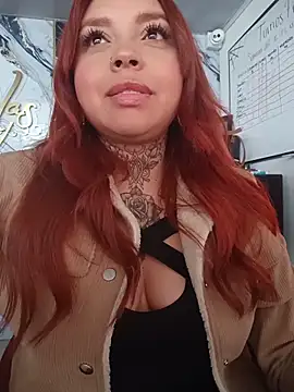 Snapshot of natyk_m chatting on 19, 11, 2025 natyk m online show from 19, 11, 2025