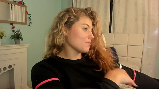 alaia greyy online show from 4, 2, 2025