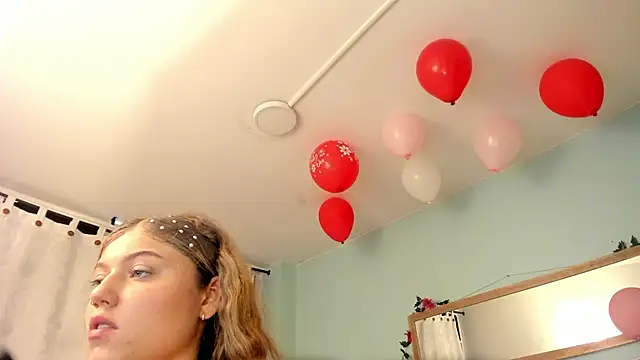 alaia greyy online show from 15, 2, 2025