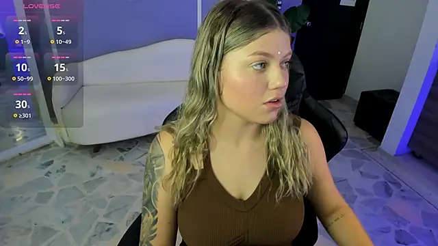 alaia greyy online show from 20, 9, 2025