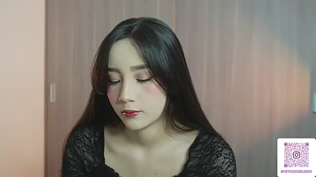 sophi lii online show from 11, 4, 2026