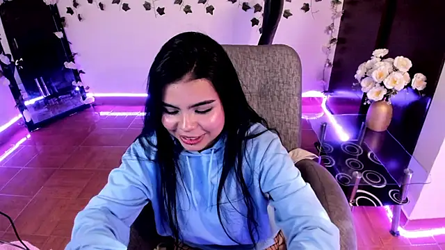 Snapshot of saray__jones chatting on 22, 1, 2025 saray jones online show from 22, 1, 2025