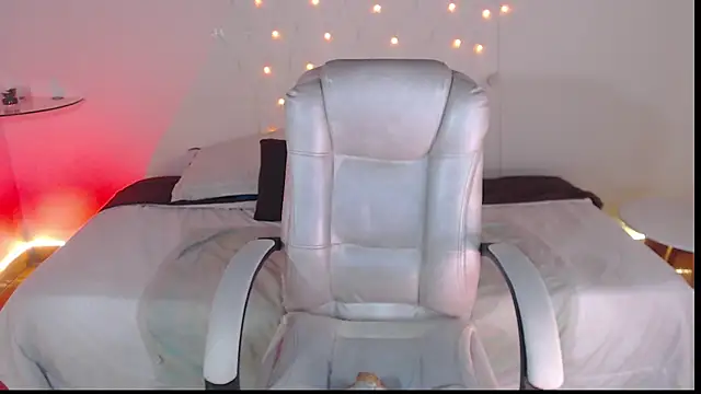 Snapshot of saray__jones chatting on 11, 3, 2025 saray jones online show from 11, 3, 2025