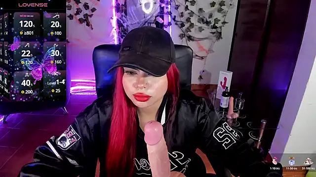 Snapshot of saray__jones chatting on 25, 10, 2025 saray jones online show from 25, 10, 2025