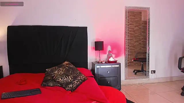 Akemirosse online show from 8, 2, 2025