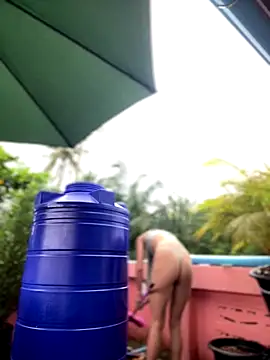 Snapshot of White_Lu chatting on 22, 11, 2025 White Lu online show from 22, 11, 2025