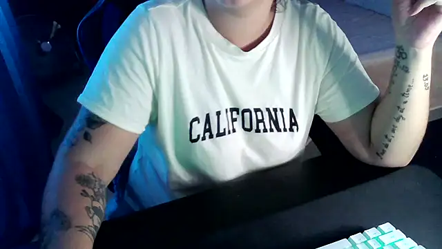 bunnyfox420 online show from 16, 9, 2025