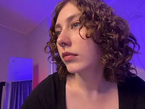 Molli Luv online show from 23, 2, 2025