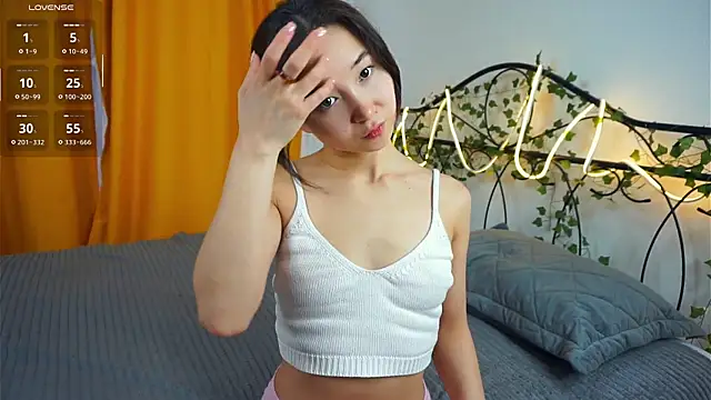 VeronaCritchlow online show from 11, 11, 2025