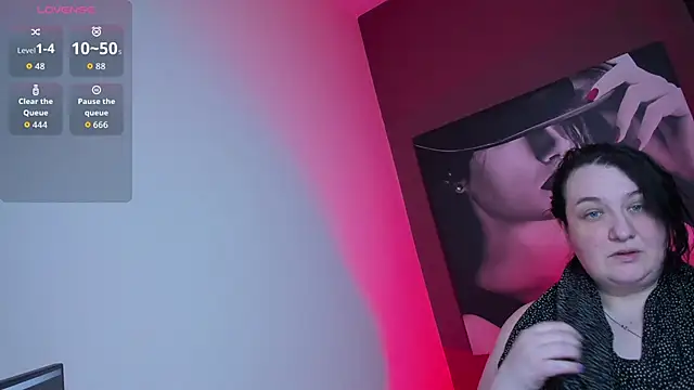 QueenOfHaze online show from 30, 4, 2026