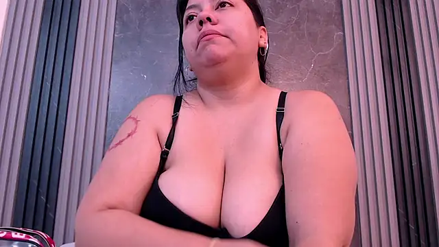 Snapshot of AmmyPike1 chatting on 9, 9, 2025 AmmyPike1 online show from 9, 9, 2025